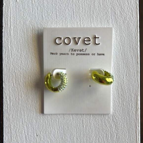 NWT Covet Lime Green Stud Earrings with Organic Design - Picture 2 of 2